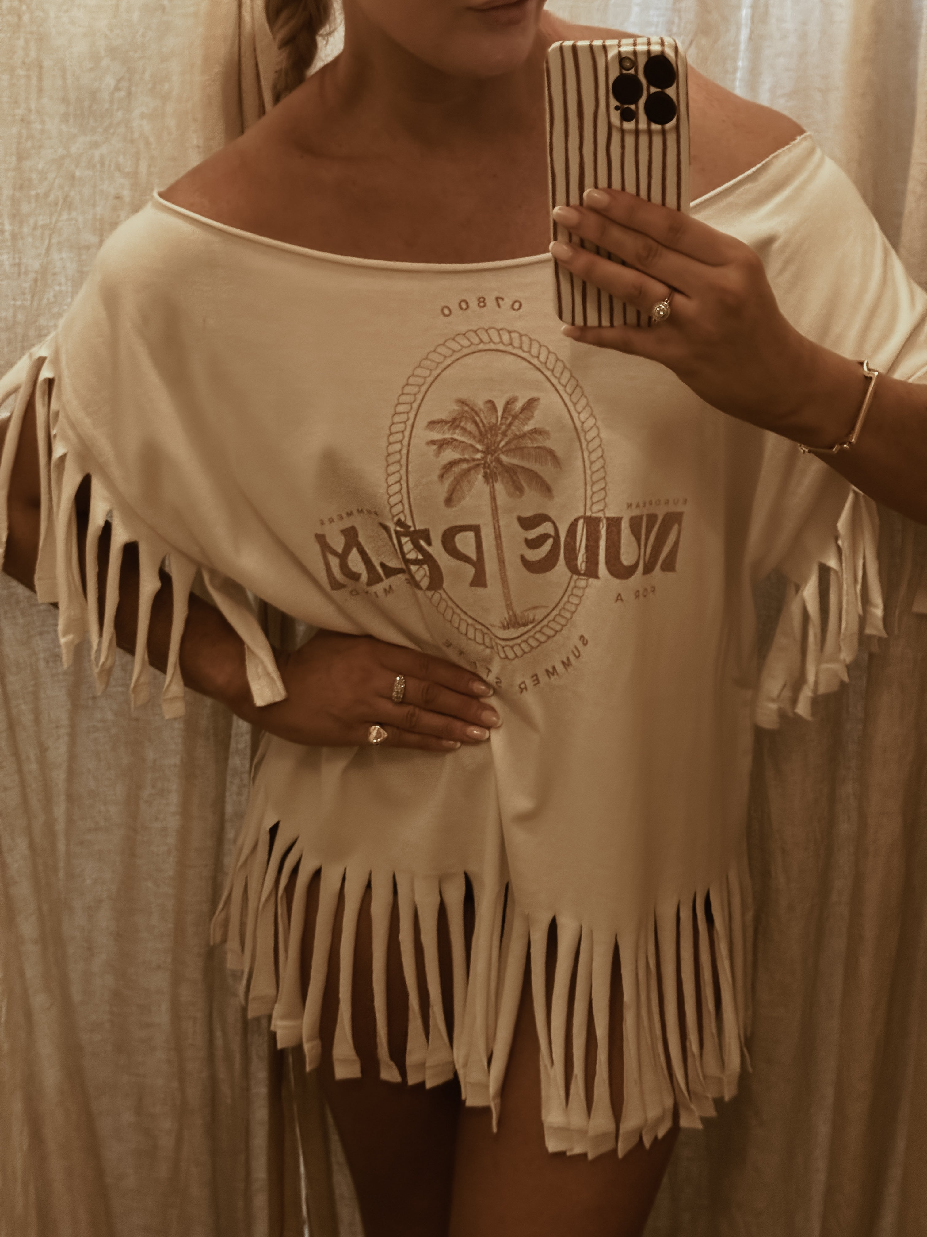 BOHEMÉ FRINGE OUTRÉ | ICONIC IBIZA ISLAND T-SHIRT - BLANCO