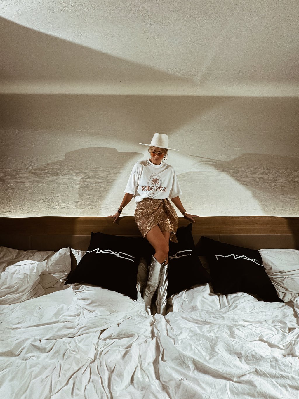 ICONIC IBIZA ISLAND T - SHIRT - BLANCO