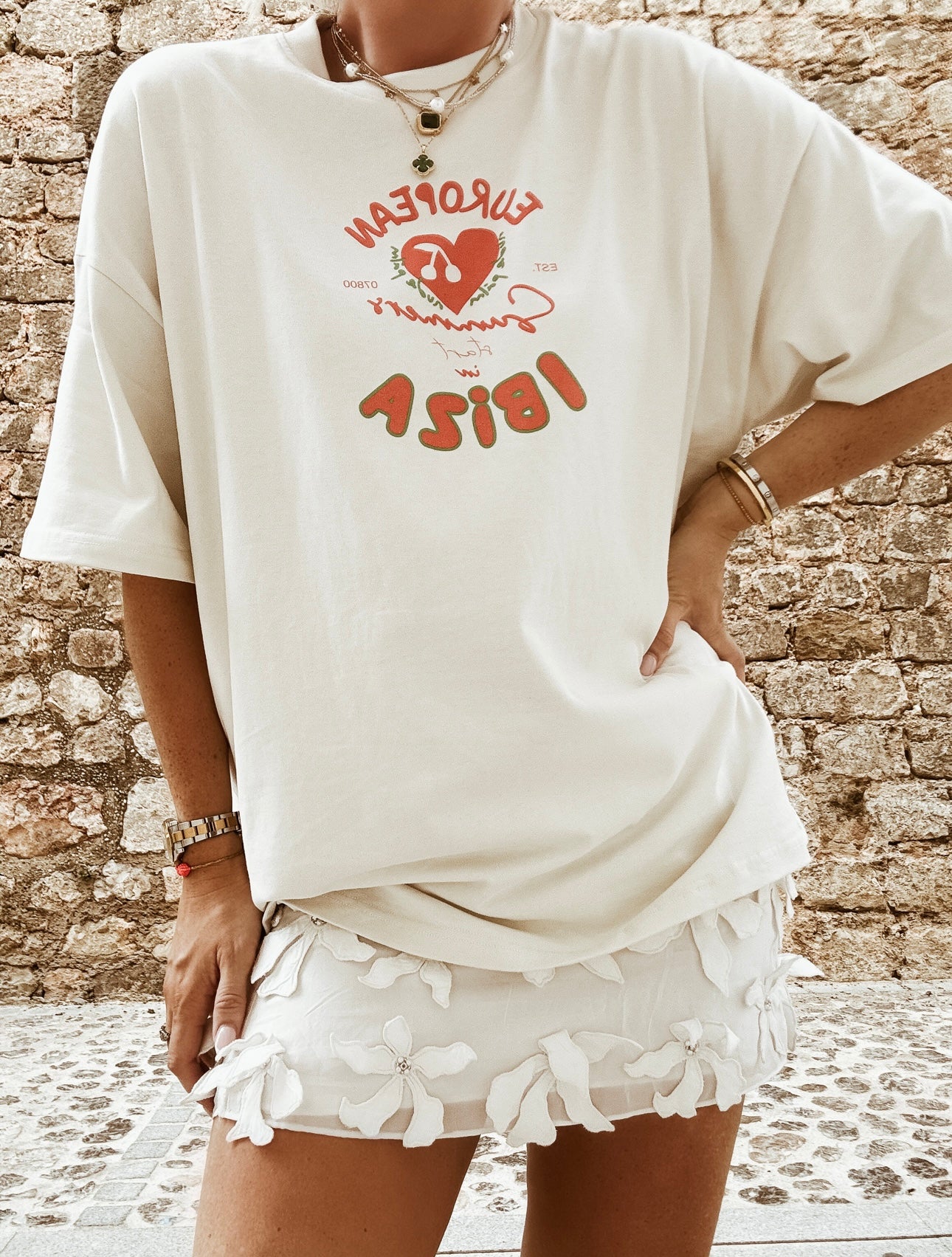 ISLA IBIZA CHERRY UNISEX T-SHIRT - VINTAGE WHITE