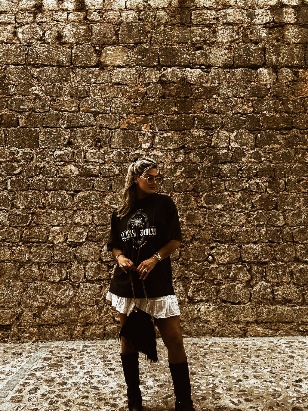 ICONIC IBIZA ISLAND T - SUN SOAKED BLACK