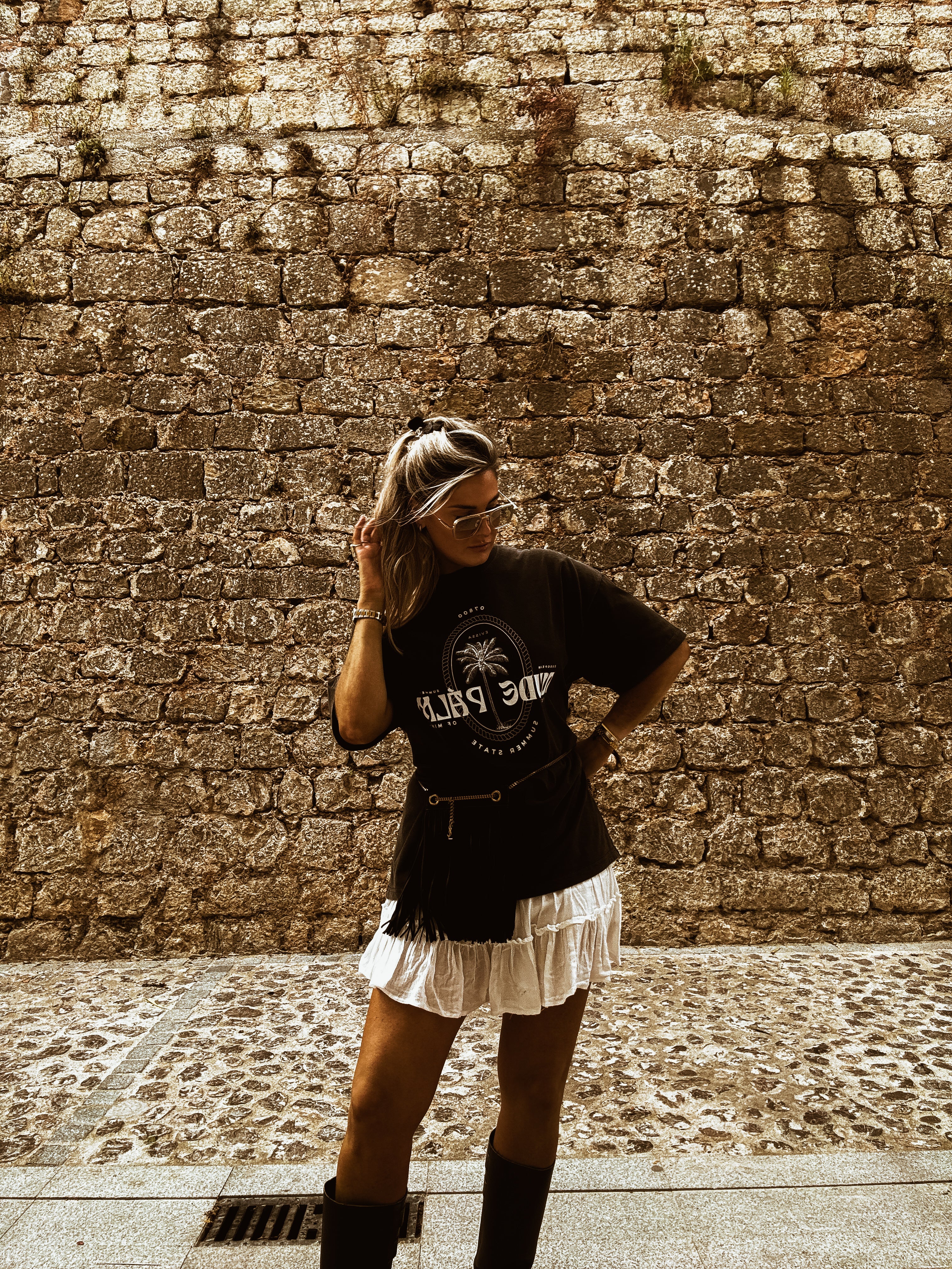 ICONIC IBIZA ISLAND T - SUN SOAKED BLACK