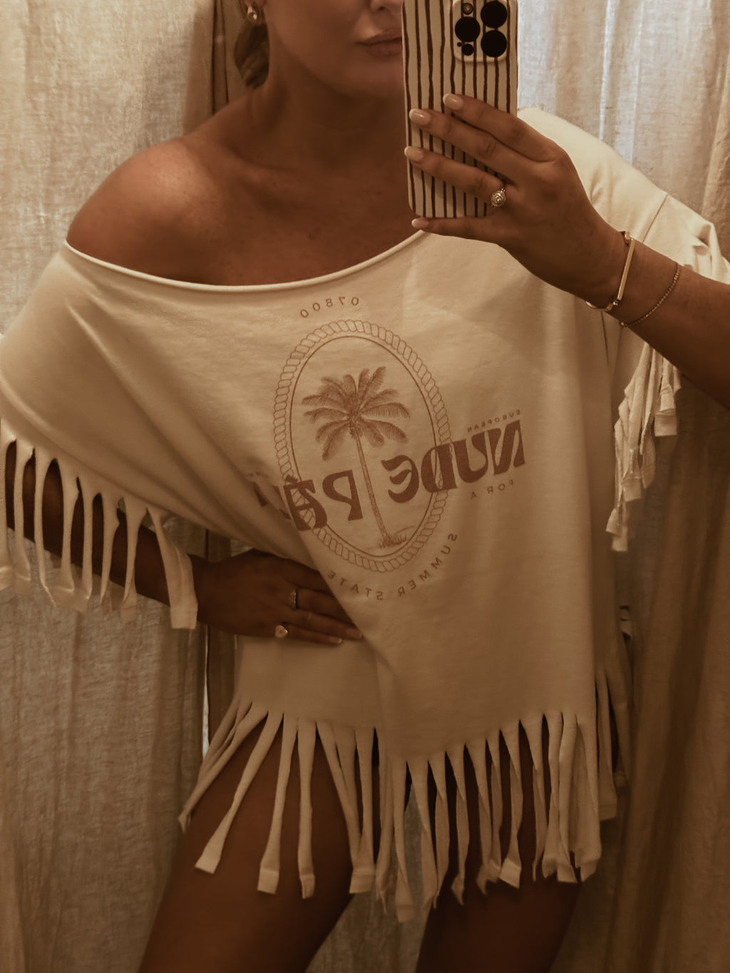BOHEMÉ FRINGE OUTRÉ | ICONIC IBIZA ISLAND T-SHIRT - BLANCO
