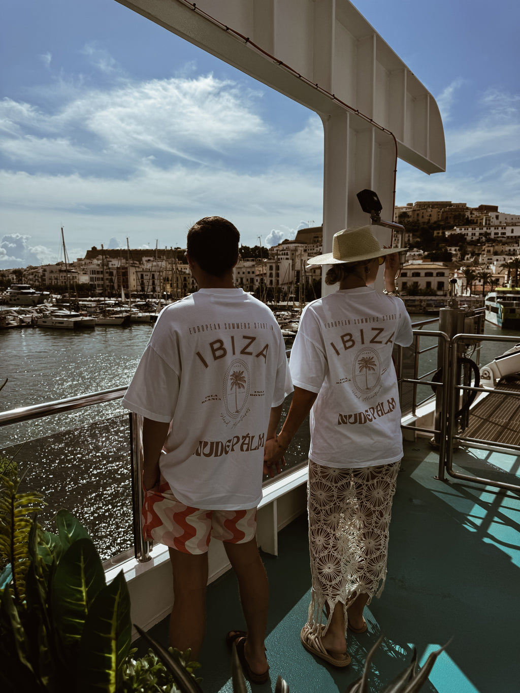 ICONIC IBIZA ISLAND T - SHIRT - BLANCO